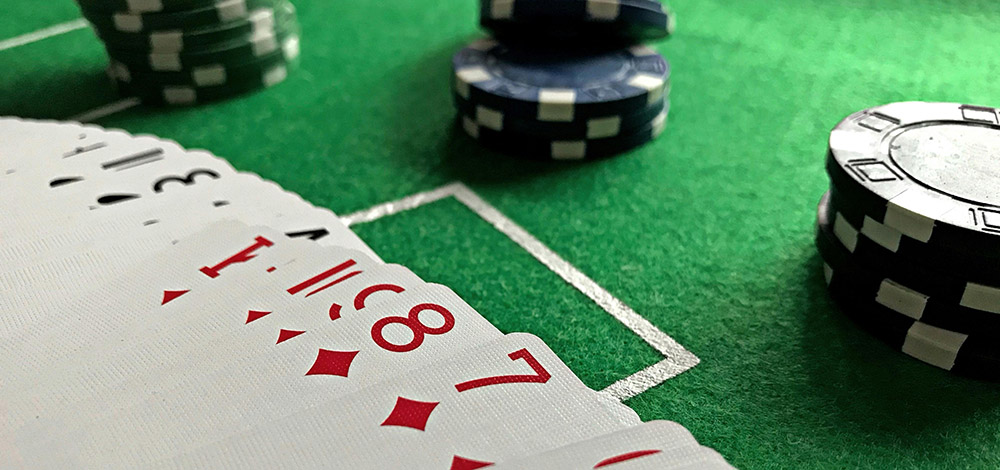 Bankroll management v pokeru – Neuspěchejte přechod na vyšší stakes úvod